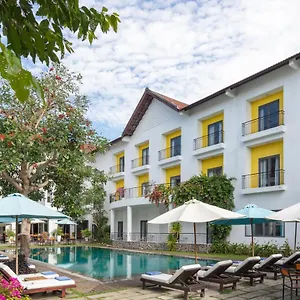 Emm Hotel