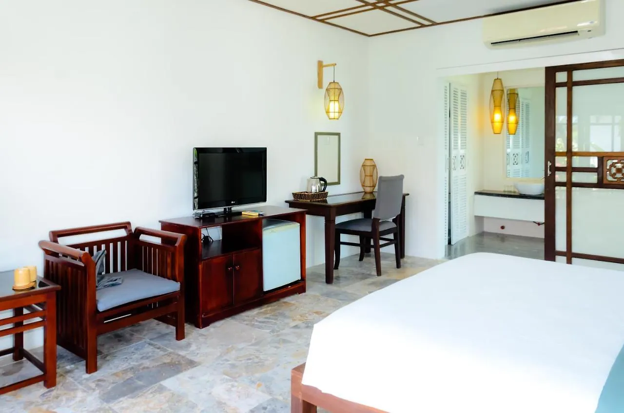 Riverside Bamboo Resort Hoi An Hotel