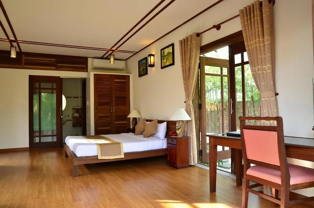 **** Hotel Riverside Bamboo Resort Hoi An Vietnam